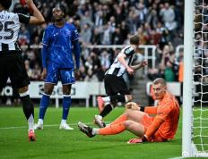 九游娱乐-今夜意大利杯焦点战，纽卡斯尔强势反弹，信心回归，阵容厚度经受考验(李敬泽跑步集)