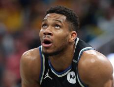 九游体育- 猛龙主帅英格拉姆恢复打全场 