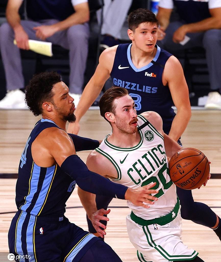 九游体育-塔图姆与50激战西班牙队分钟，晋级下一阶段胜负难料！，东契奇焦点对战赢得满堂喝彩(凯尔特人塔图姆集锦)