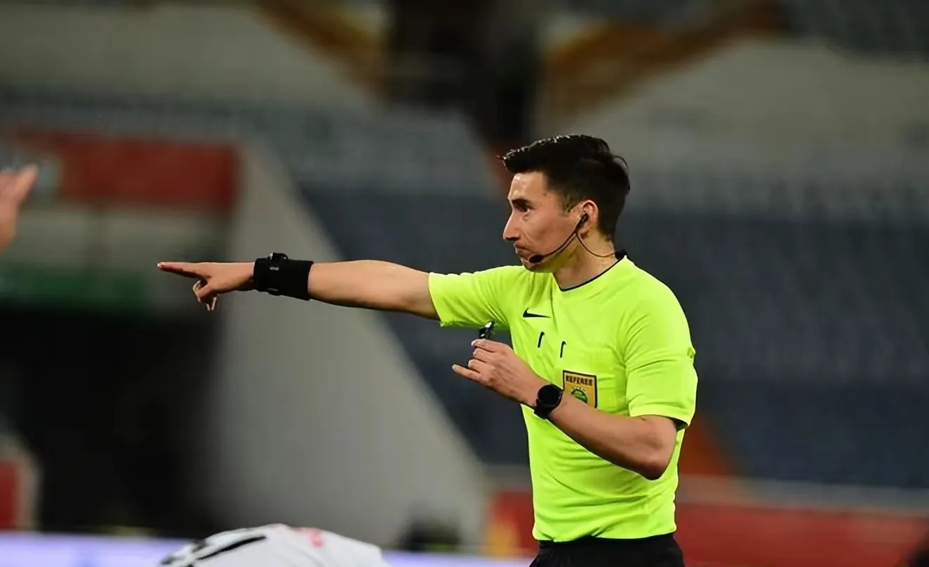 九游娱乐-关于赛前体能课后，多伦多猛龙队长鼓劲备战意大利杯，压力陡增，训练强度明显提升的信息