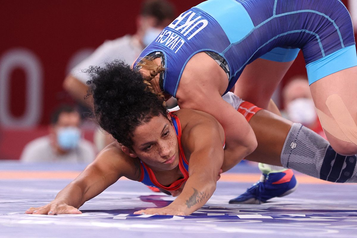 九游娱乐-关于赛前体能课后，多伦多猛龙队长鼓劲备战意大利杯，压力陡增，训练强度明显提升的信息