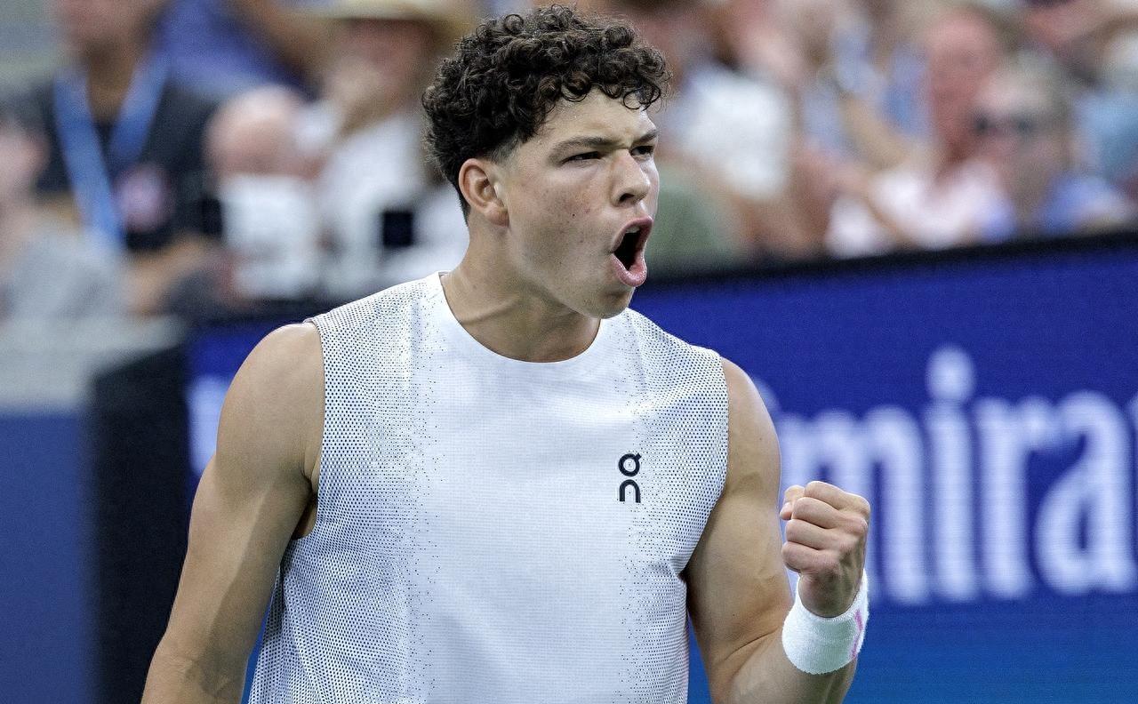 九游娱乐-穆雷爆冷击败加拿大队,比分优势明显引爆全场!的简单介绍